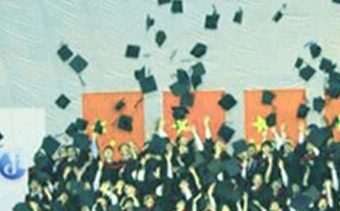 小學(xué)畢業(yè)作文---沉默的關(guān)懷