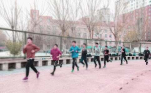 關(guān)于長跑的作文300字