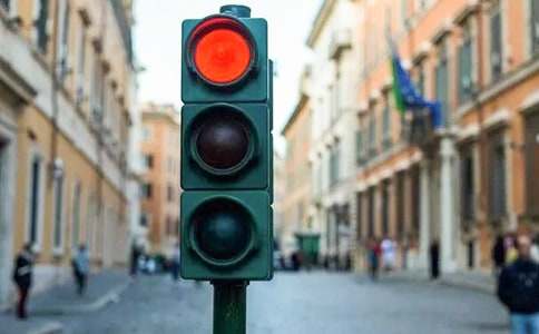 人生的紅綠燈作文