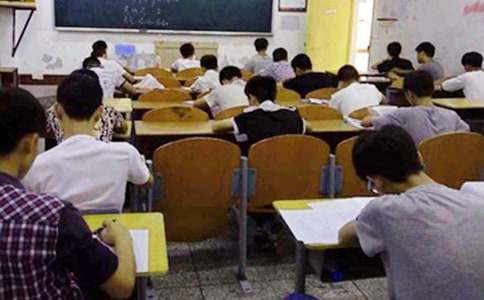 2017年成人英語三級考試閱讀專項訓(xùn)練