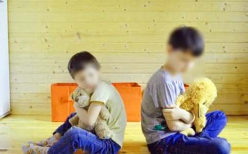 冷漠《我不怪你也不會恨你》歌詞