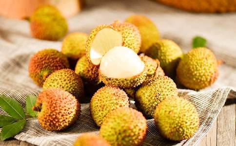 ����Ʒ����֦����600��3ƪ