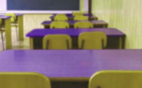 �ж�ĸУ������ģ�ͨ��23ƪ��