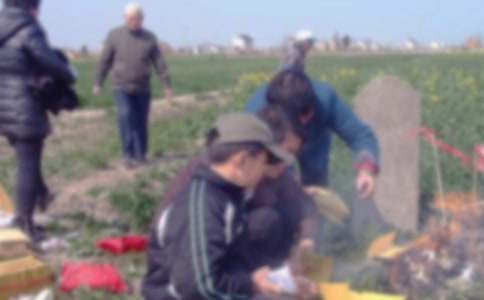 【推薦】掃墓作文600字3篇