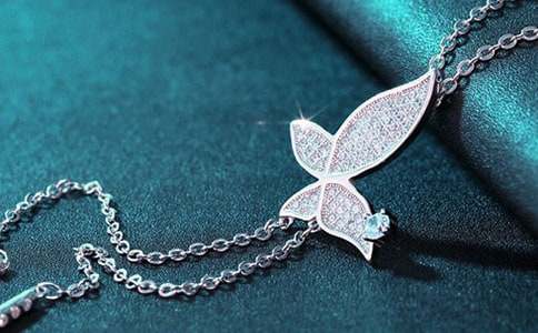 【熱】愛心項鏈作文2篇