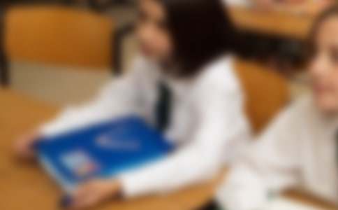 С�W(xu��)�������y����һ���·���100��