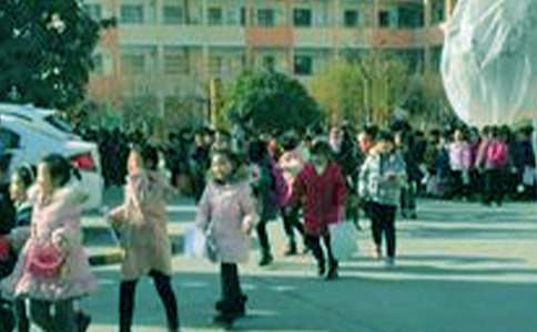 С�W(xu��)���茑�F�ă�(y��u)������400�֣����x31ƪ��