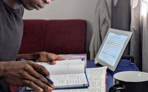 �W�L������������֮�����ģ�ͨ��48ƪ��