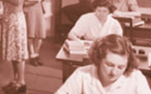 �ҳ��L�Ĺ����ЌW������