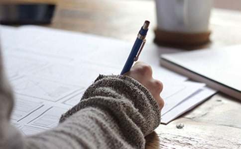 �m��(y��ng)�h(hu��n)����׃�Լ����ģ�ͨ��26ƪ��