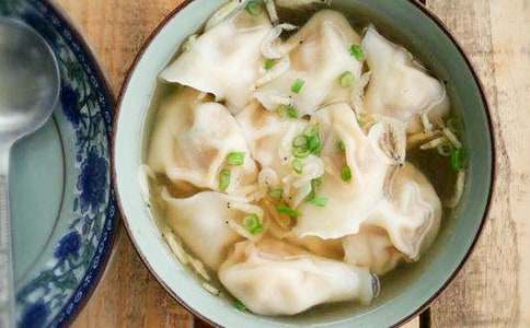 �H�ְ��Q���ζ���ģ�ͨ��25ƪ��